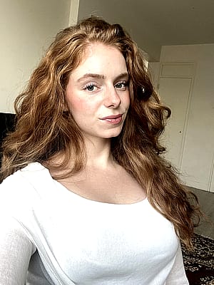 A timeless glow of pale beauty.'