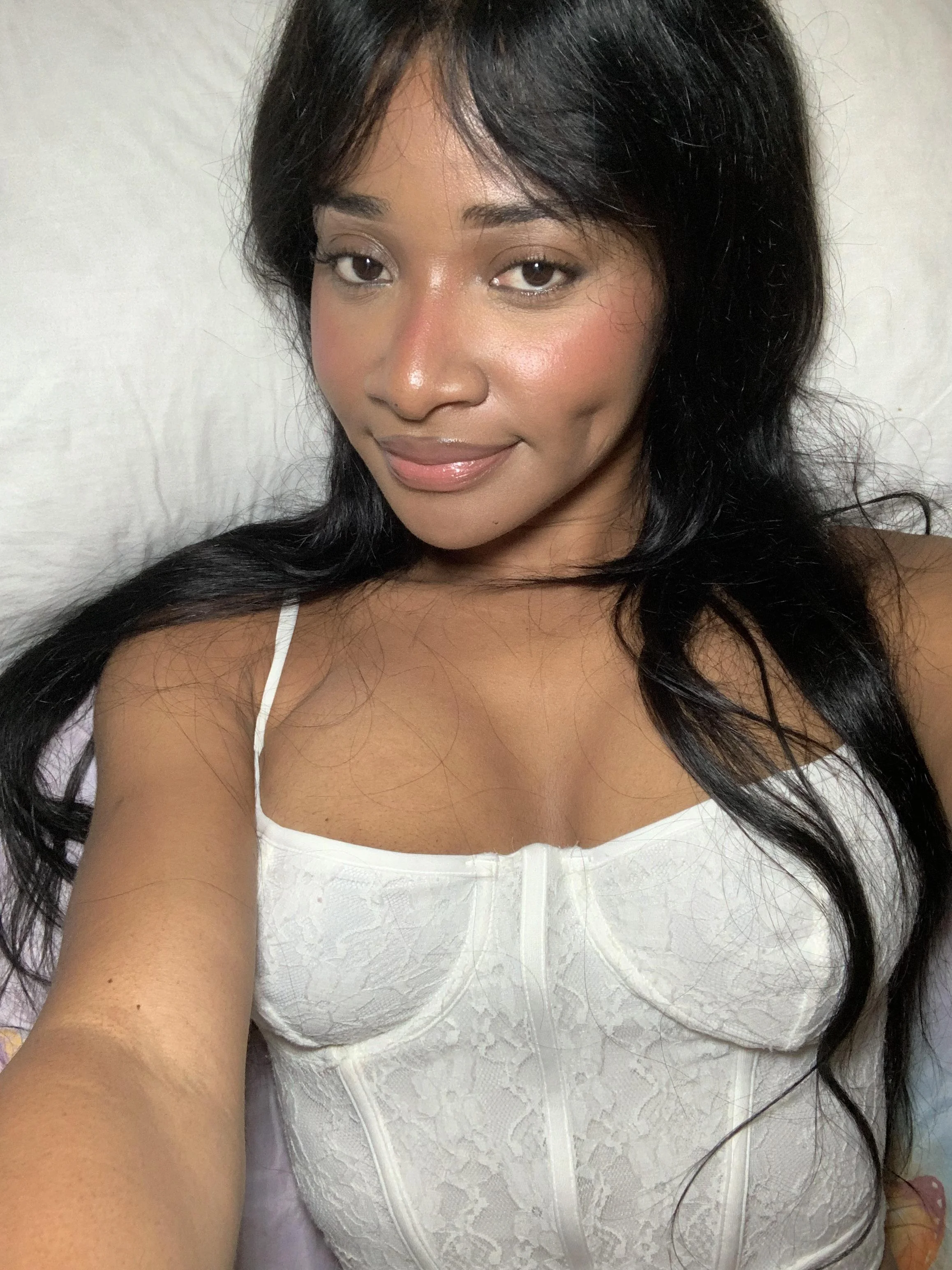 feeling gorggg today picture 1 of 1