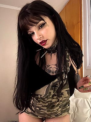 always look classy with my outfit'