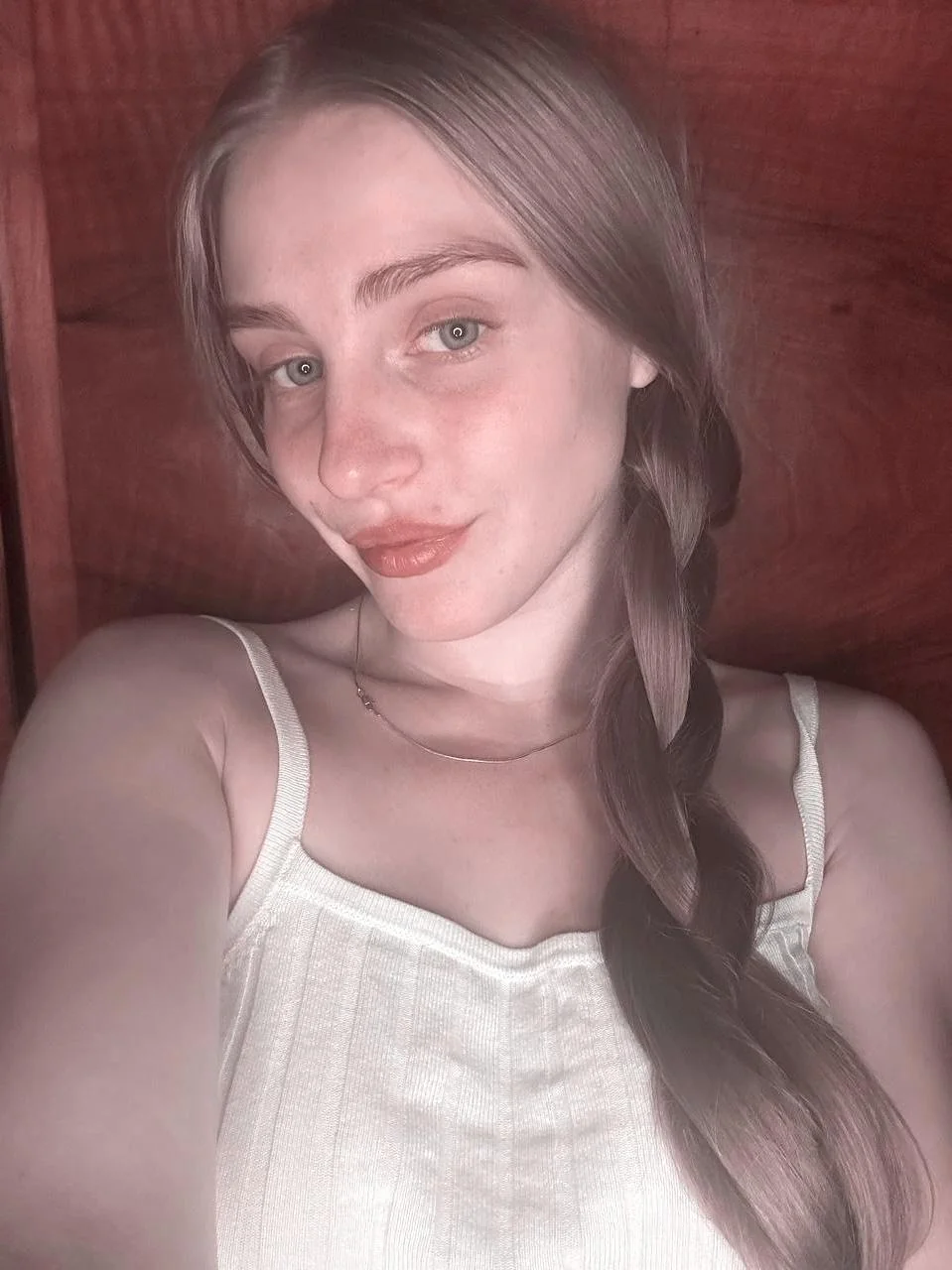 Which picture would you date? picture 2 of 4