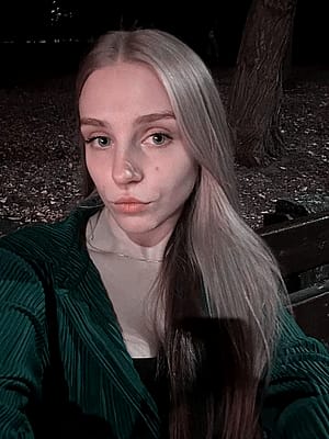 Is my make up too obvious?'