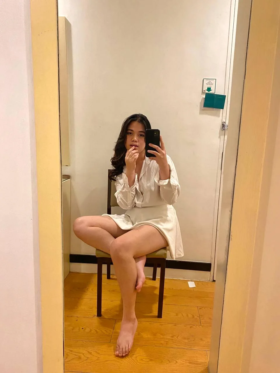 Tell me something you noticed about me that caught your attention picture 1 of 1