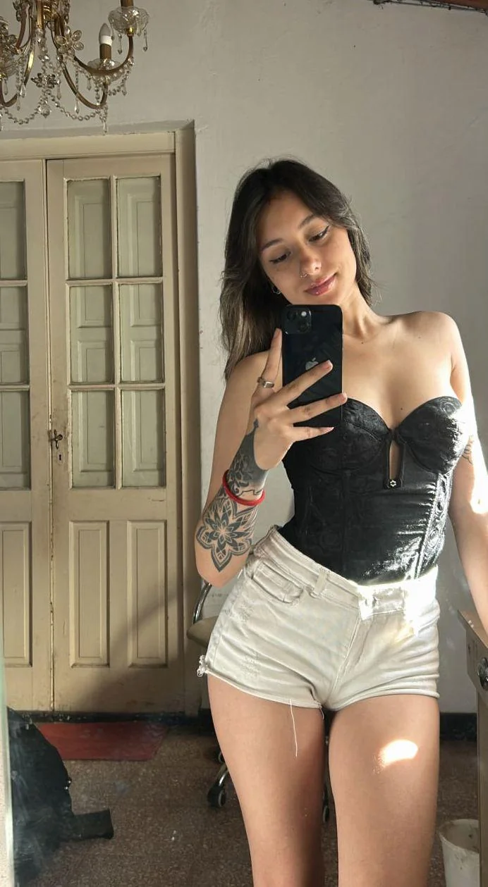 give me a kiss on my boobs picture 1 of 1