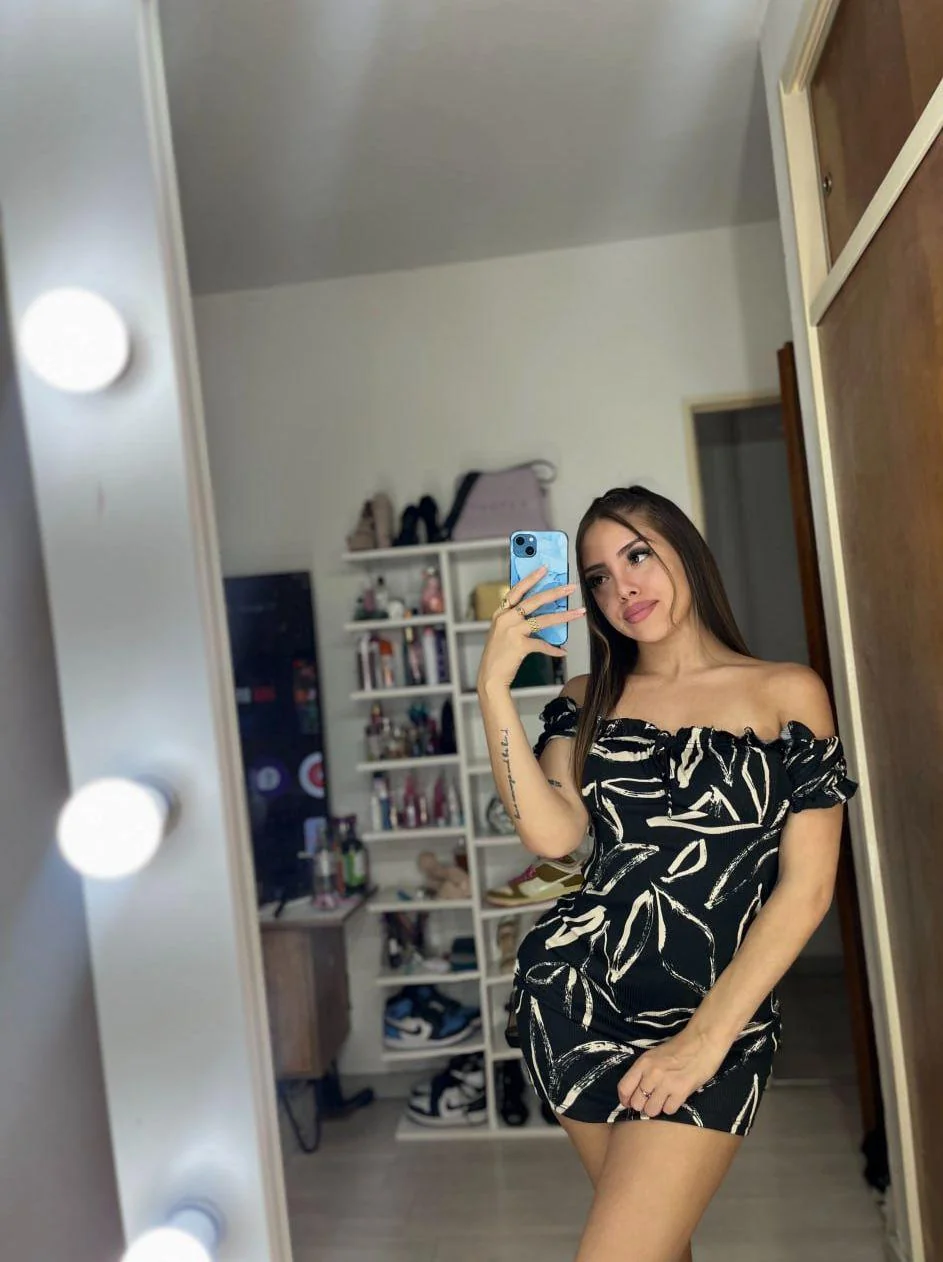 Would you take me on a date? picture 1 of 1