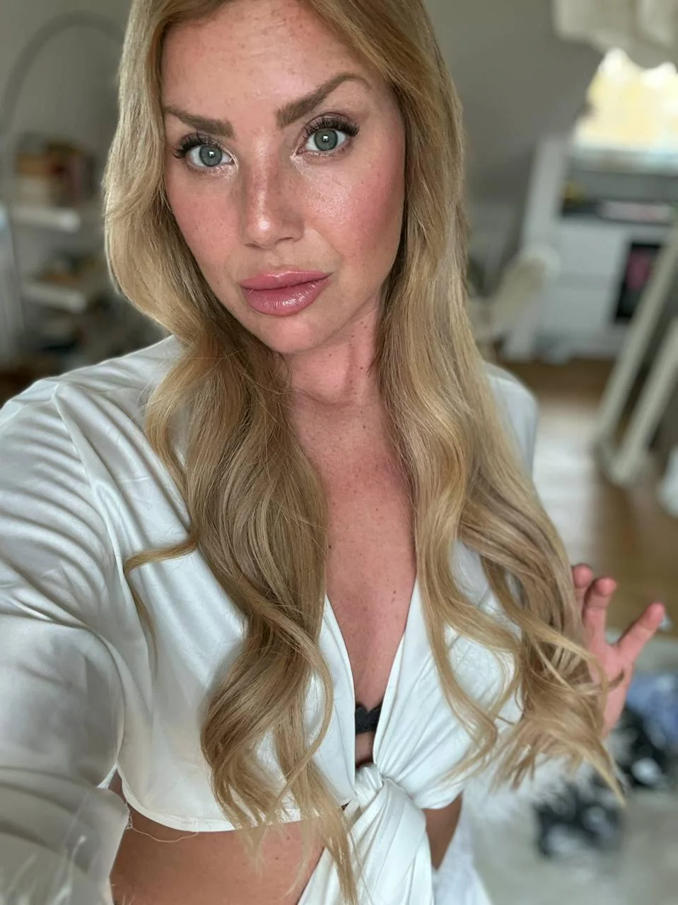 Just me, feeling classy and cute picture 1 of 1
