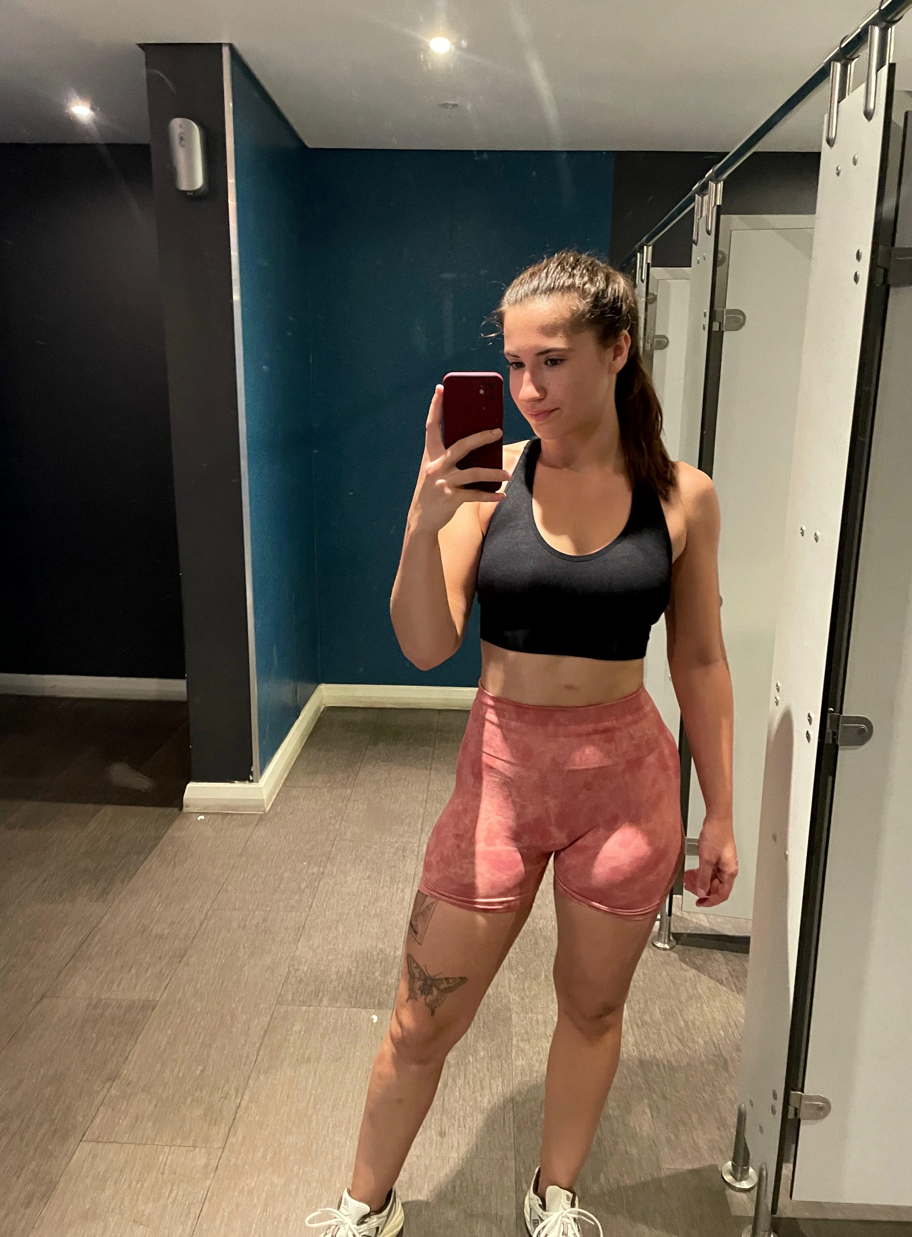 how can i get hotter? f27 picture 1 of 1