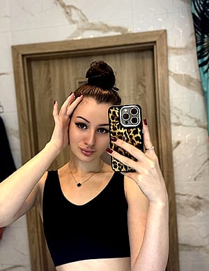 [F25] Selfies from the morning before work'