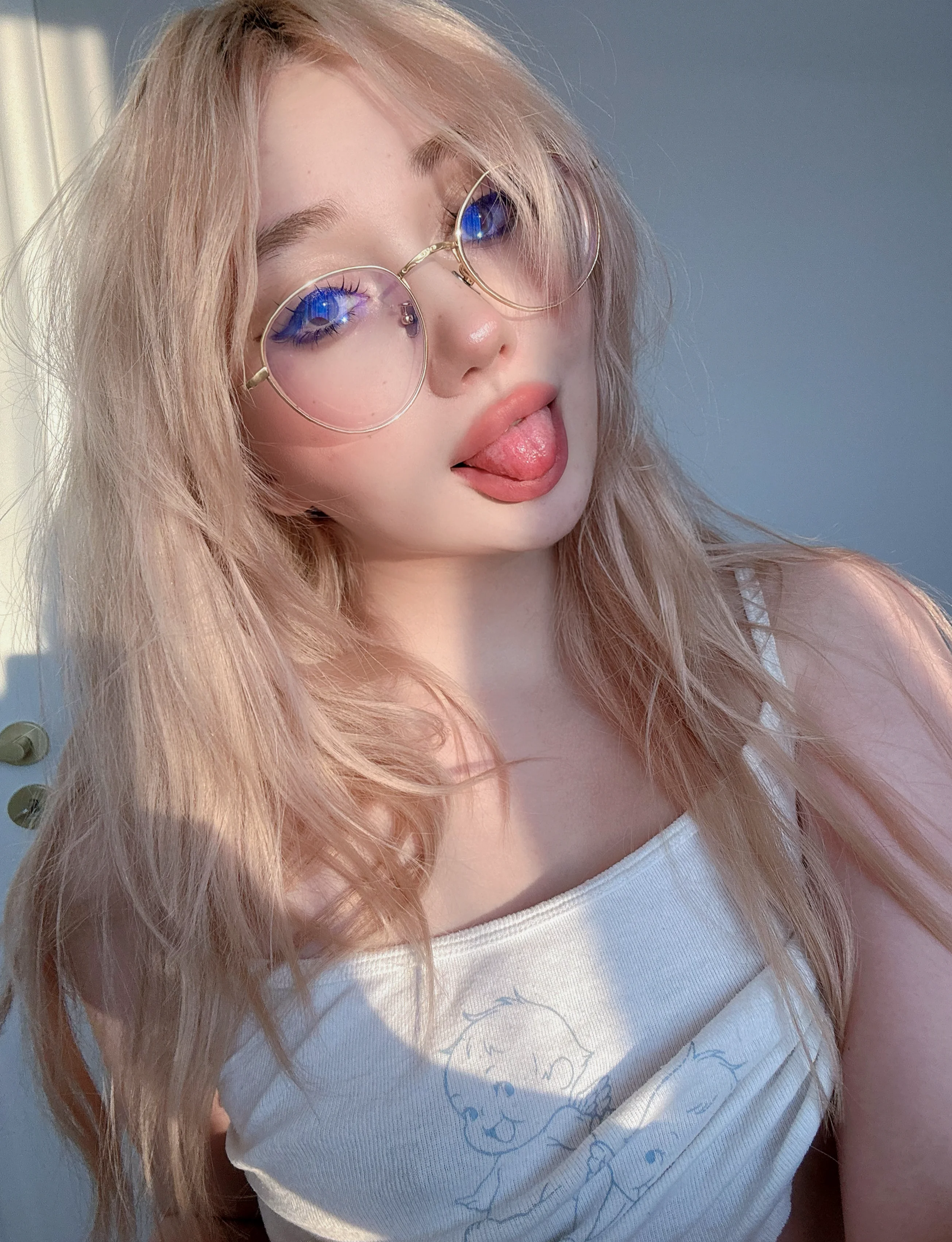 am i hot enough for this community ? picture 1 of 1