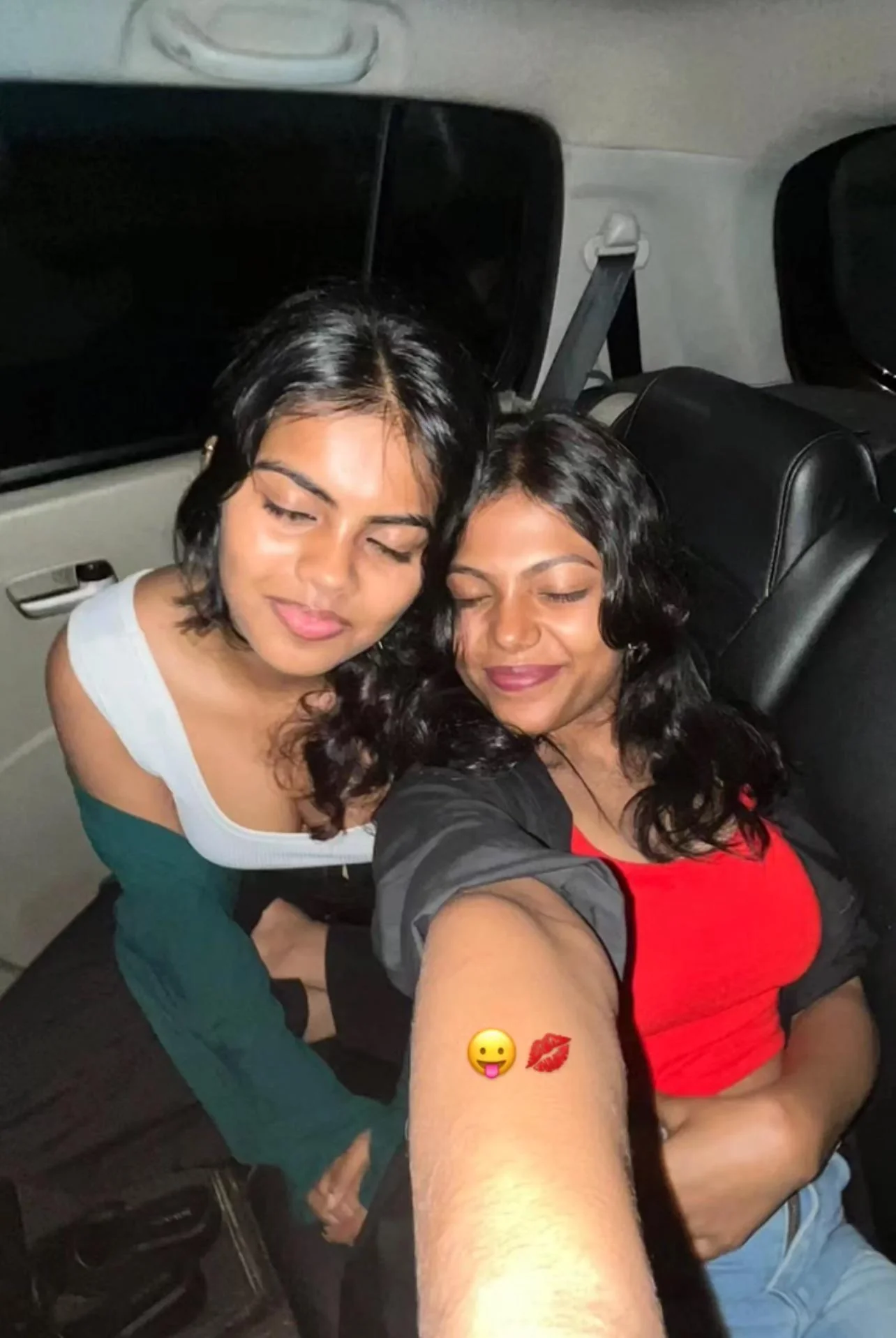 Rate them both and who u liked more and why picture 1 of 1