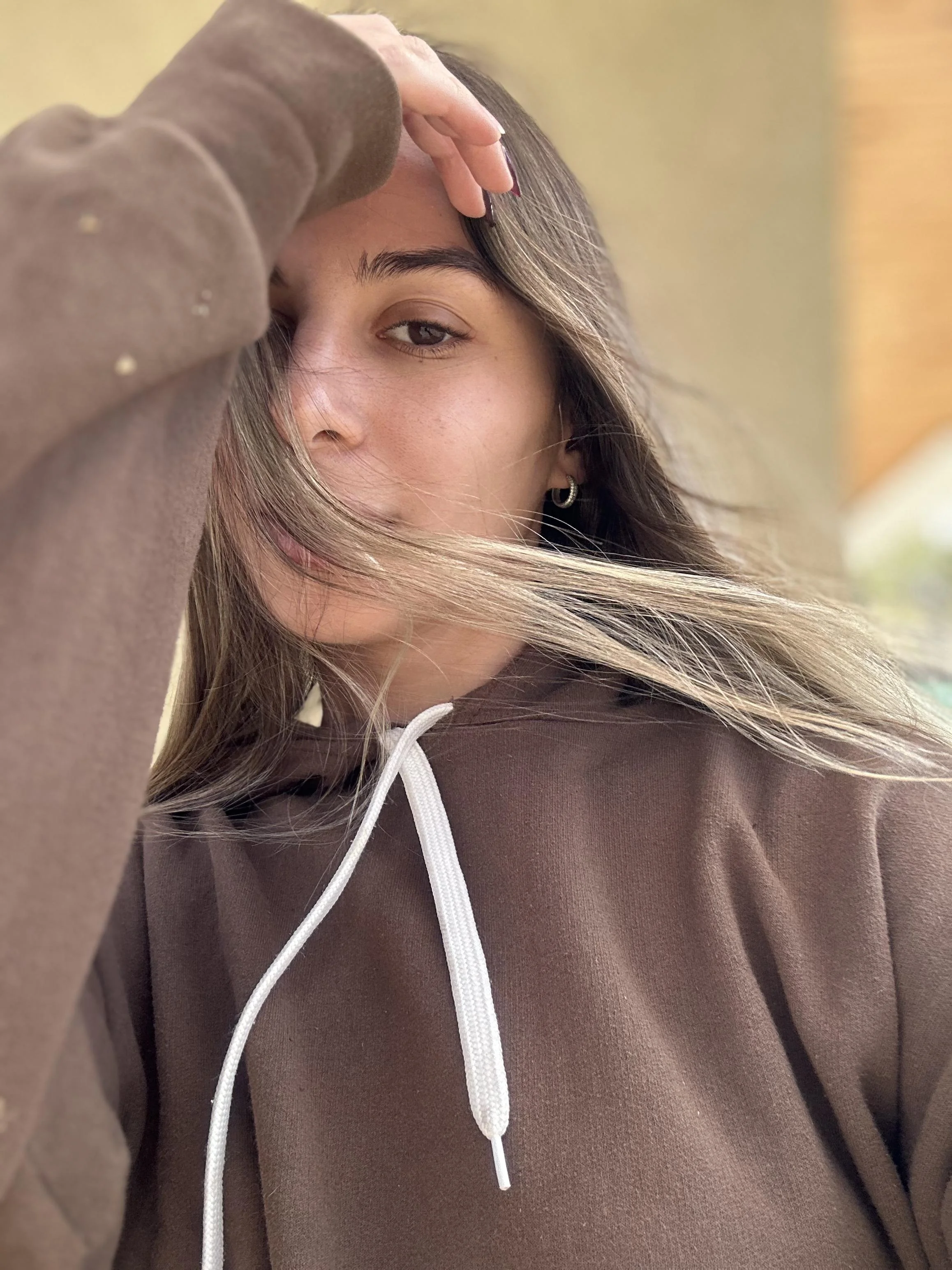 It makes me feel sexy when breeze pull my hair across my face picture 1 of 1