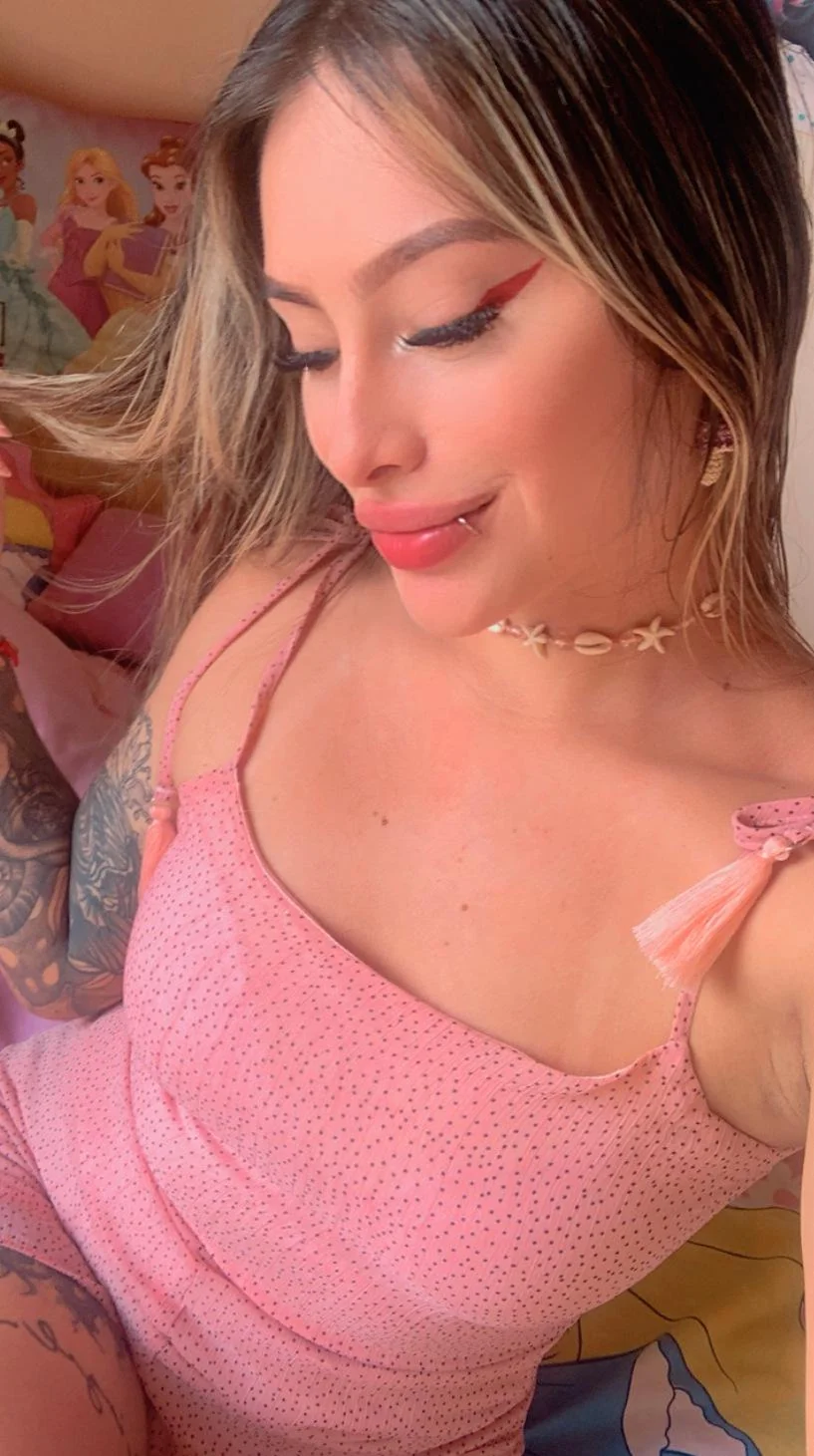 Feeling sexy today, hope you have a good day! picture 1 of 1