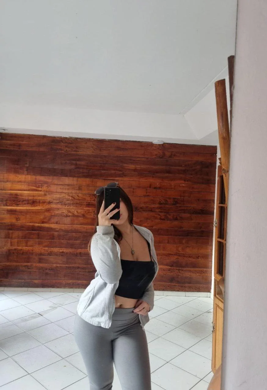 Flirt with me like you mean it. F19 picture 1 of 1
