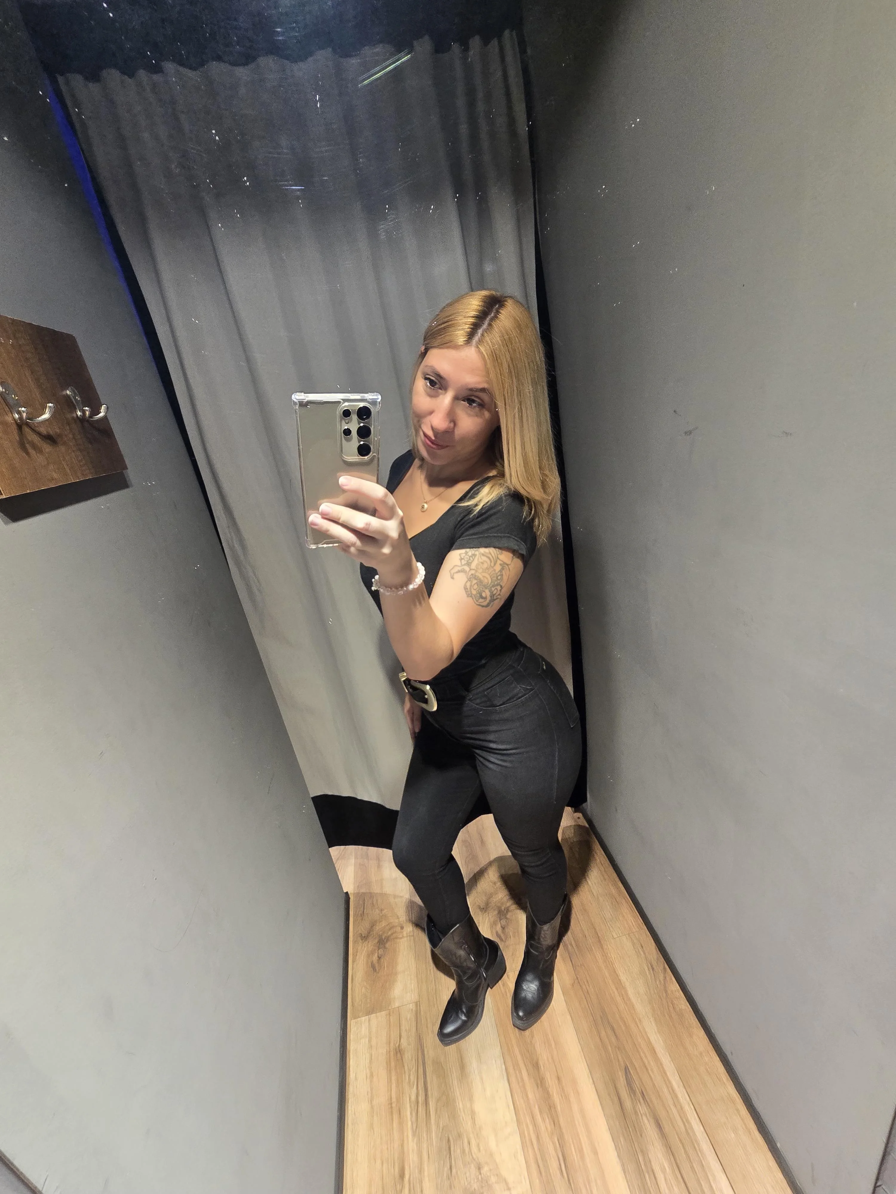 a classic darker outfit, what do you think? picture 1 of 1