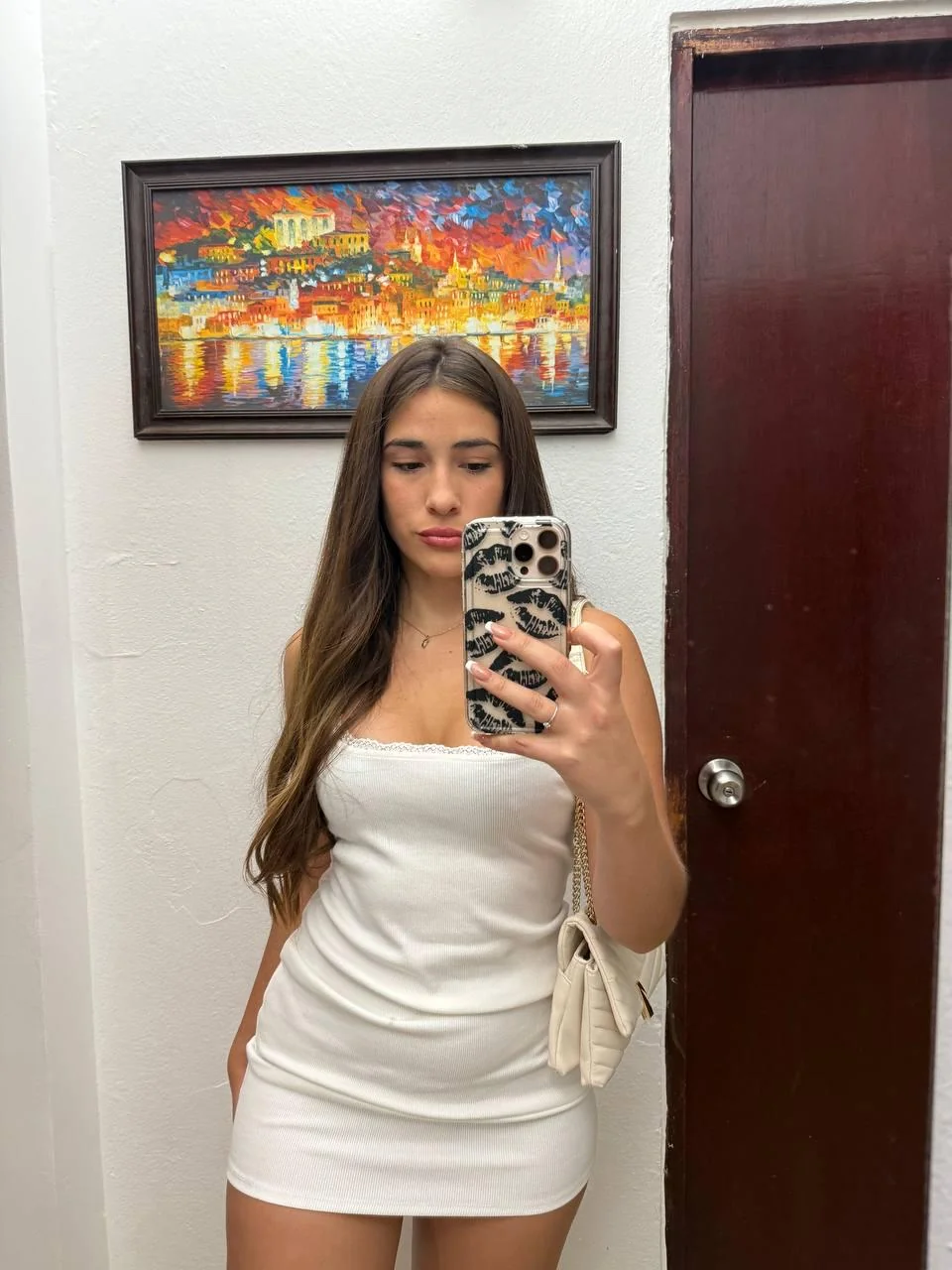Classy and fabulous picture 1 of 1