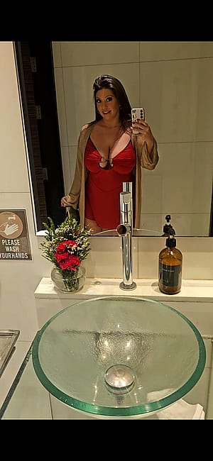 Do I look hot in this dress?'