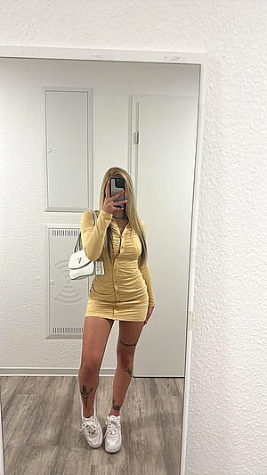When life gives you yellow, flex it.'