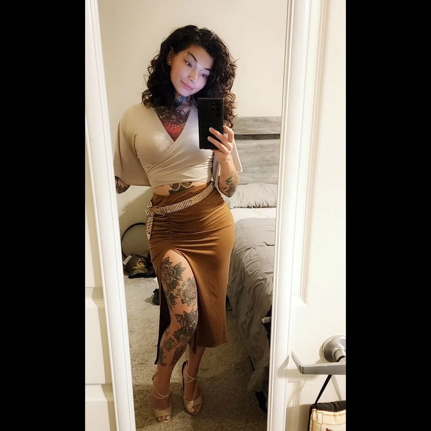 Do you like classy girls? picture 1 of 1