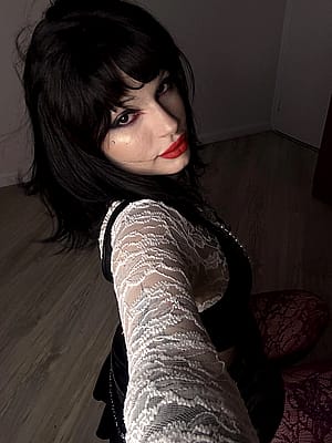 This is how I look now'