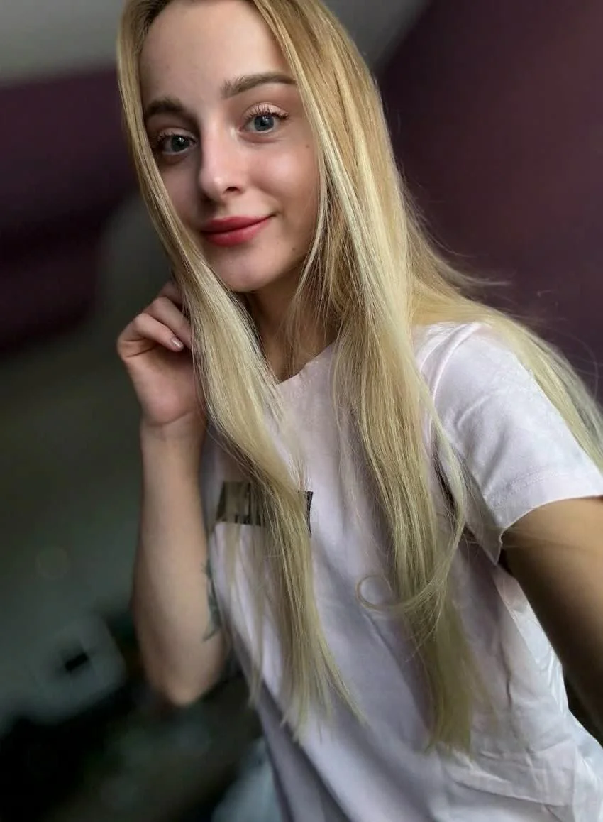 Wanna look good to get your attention picture 1 of 1