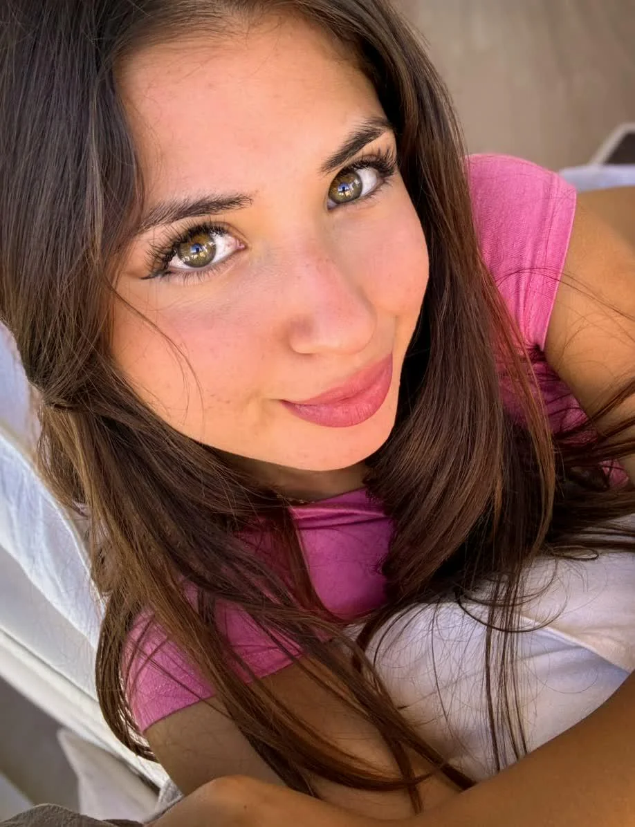 just me, feeling pretty today picture 1 of 1