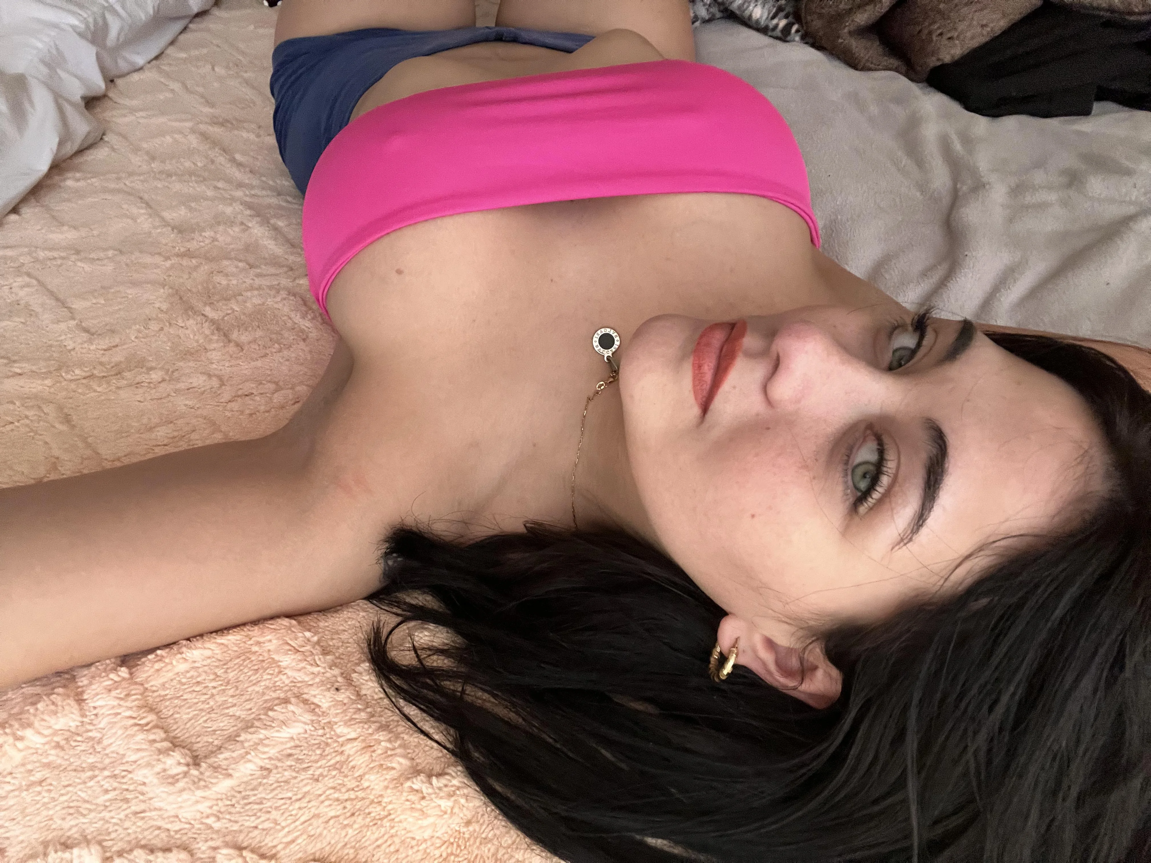 I am so adorable, right picture 1 of 1