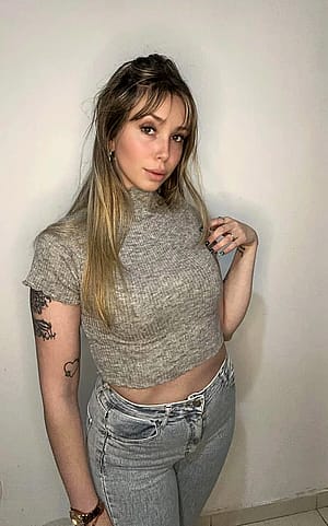 Am I hot or not to you?'