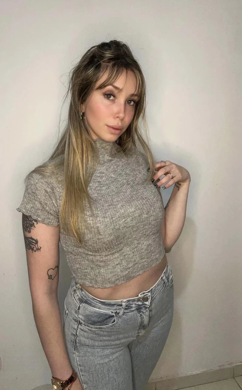 Am I hot or not to you? picture 1 of 1