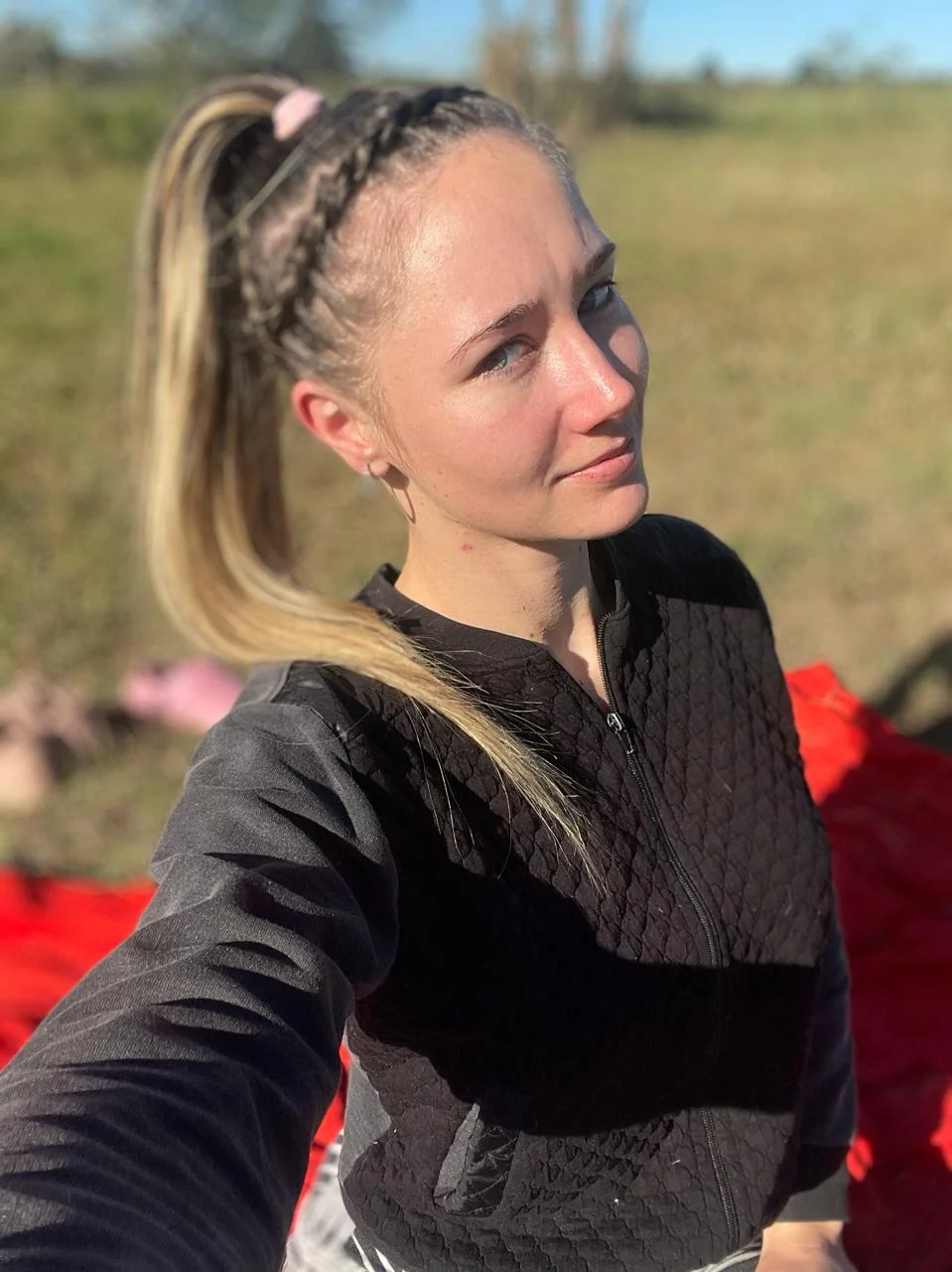 am i the type of girl you will fall in love with? picture 1 of 1