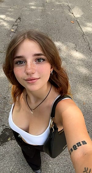 f18 i keep wondering if i look really hot'