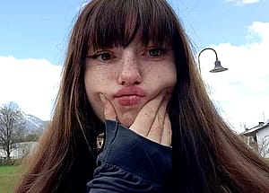kinda don't feel like i deserve being called beautiful'