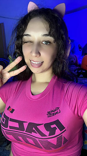 idk if being a hot e-girl would make u happy irl F19'
