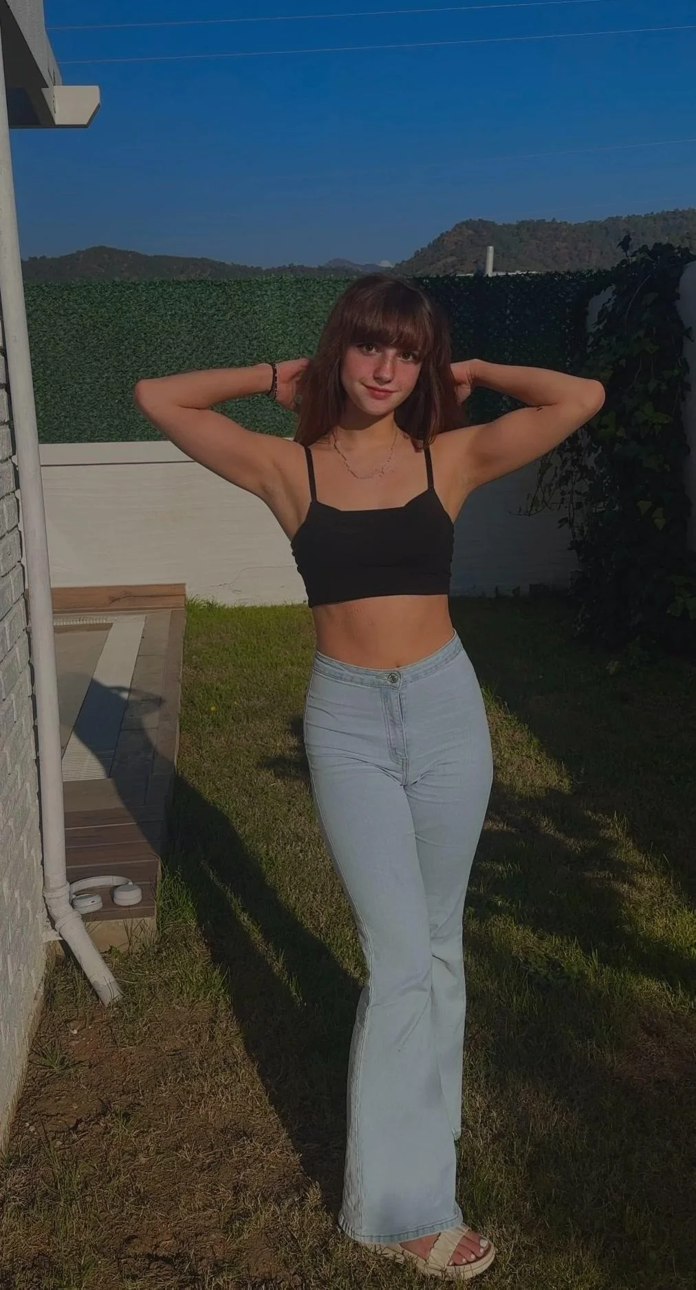 f18 am i hot? be honest picture 1 of 1