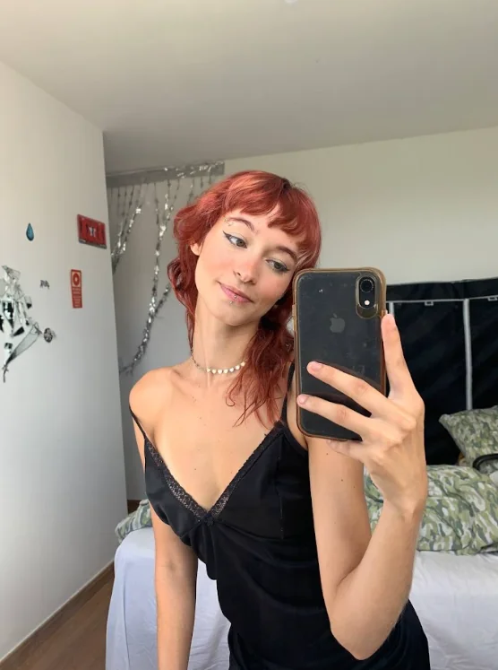 Am I considered hot? picture 1 of 1