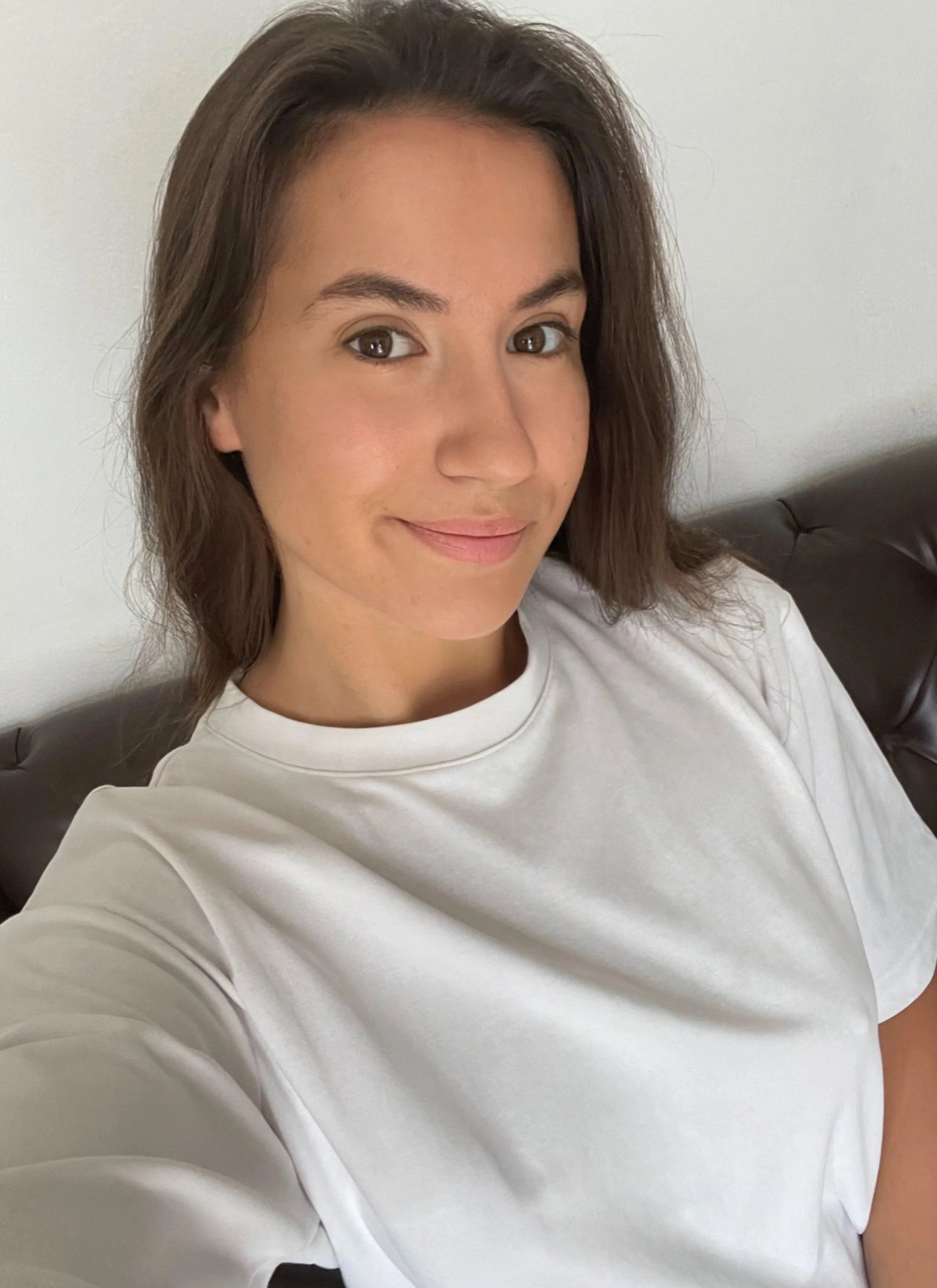Am I hot with my smile out? picture 1 of 1
