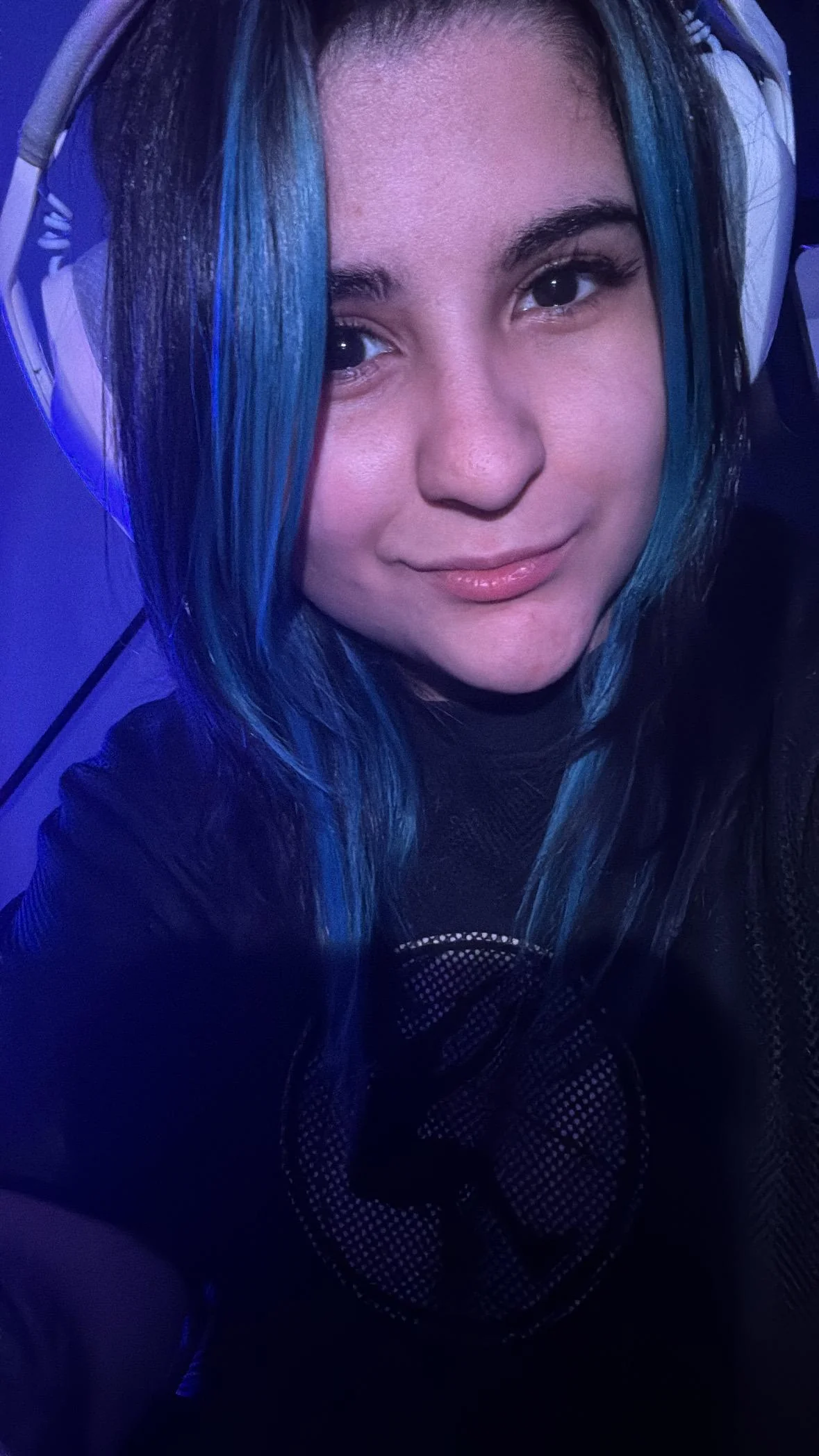 Feeling cute without any makeup picture 1 of 1