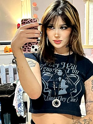 whats ur honest opinion on teen altgirls?? ><'