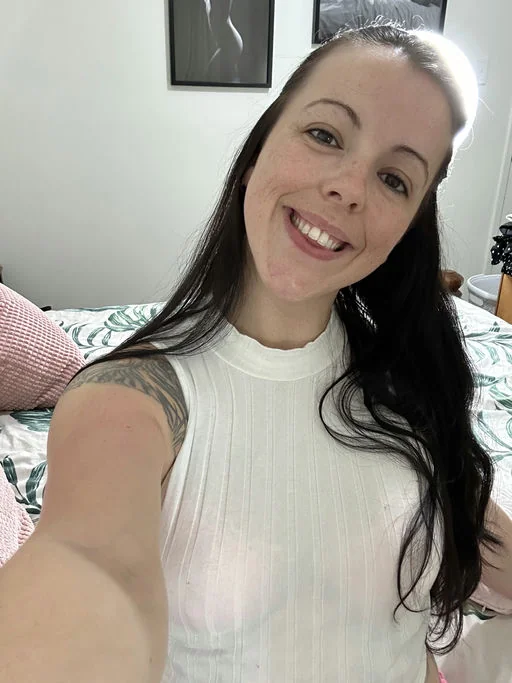 Isn't it nice to have a beautiful girl all over your feed? picture 1 of 1