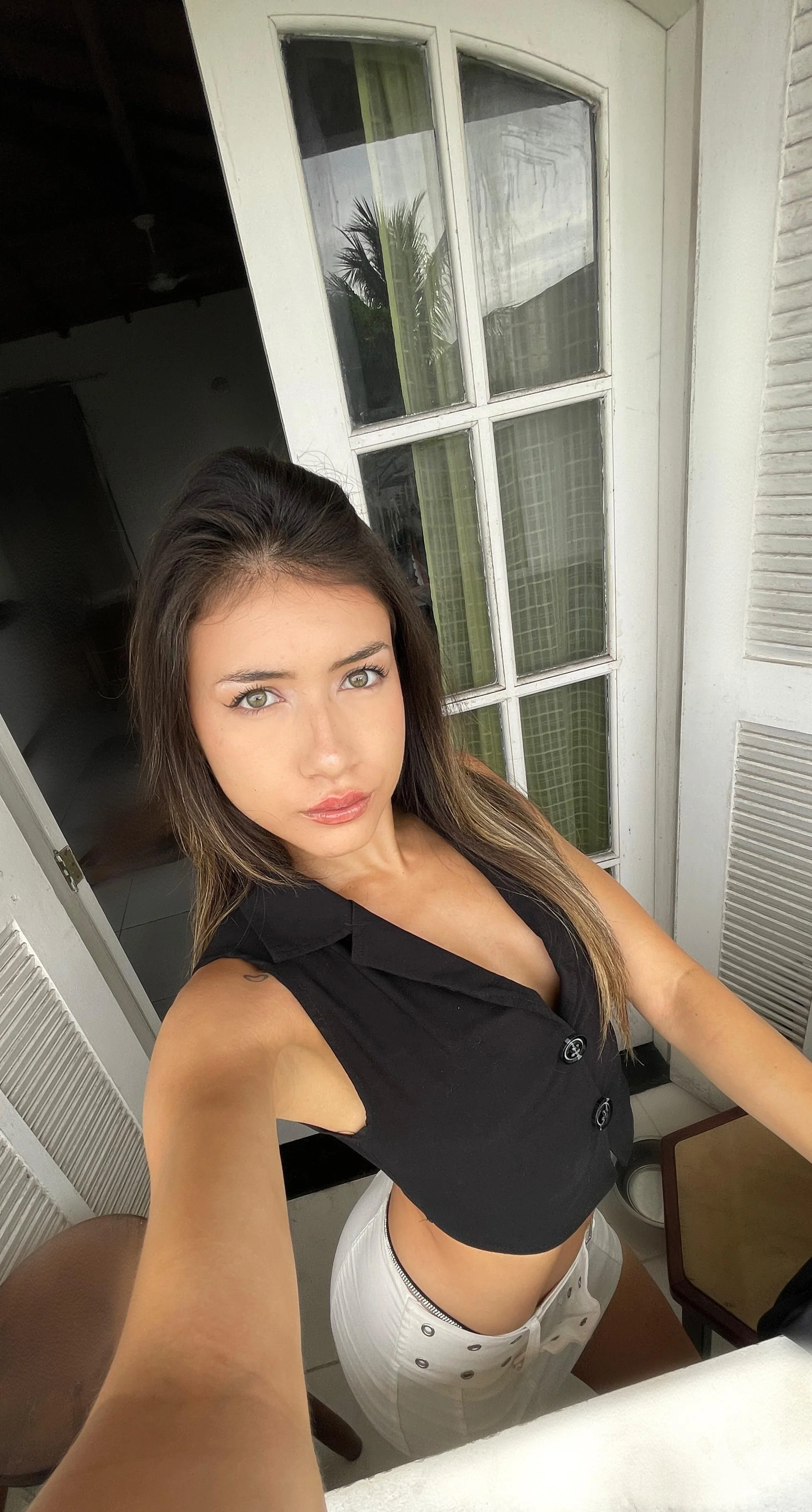 Am i attractive enough to be your girlfriend? picture 1 of 1