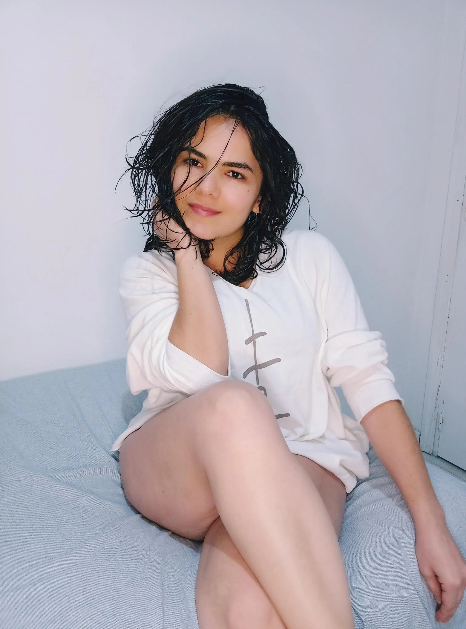 Unwind in a cozy, comfy sweater 💕 picture 1 of 1