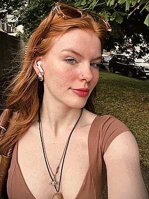 trying to look sexy'