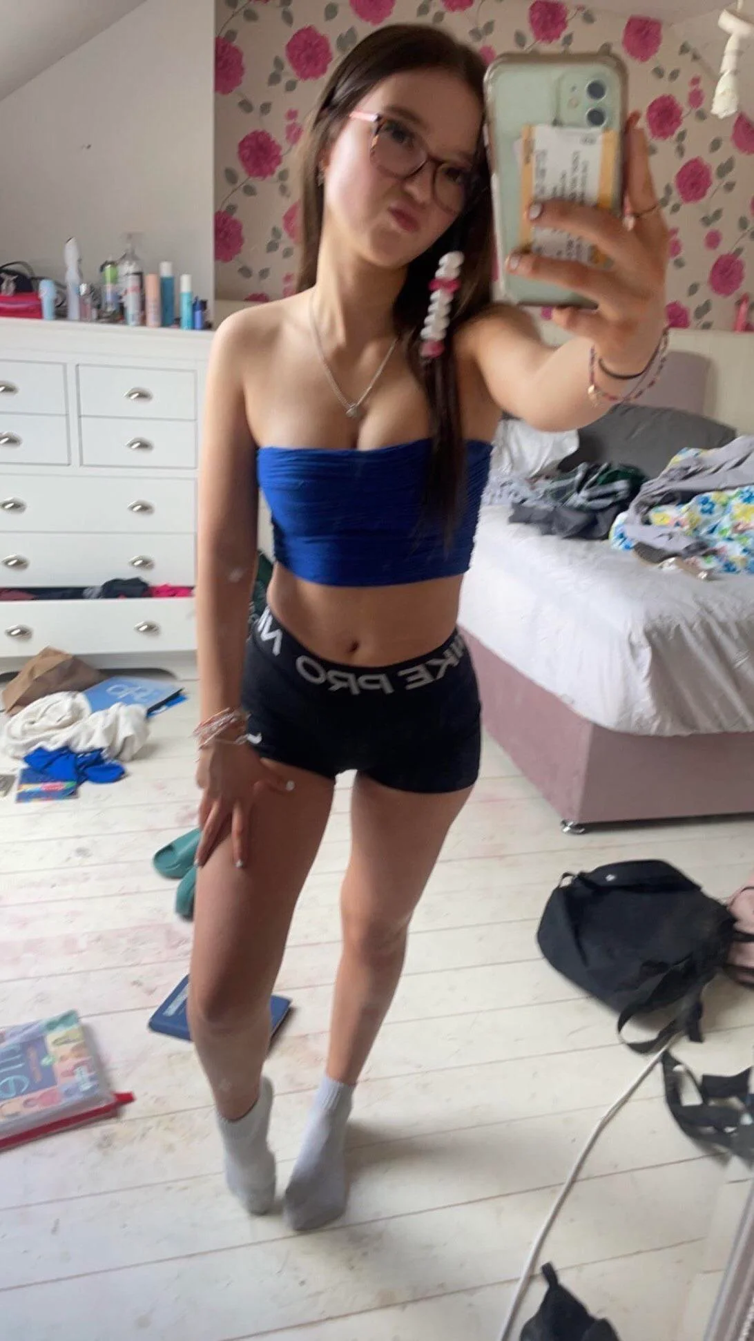 Nike Pro’s 😵‍💫 picture 3 of 5