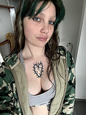 Am I hot for you? 🤓 f22'