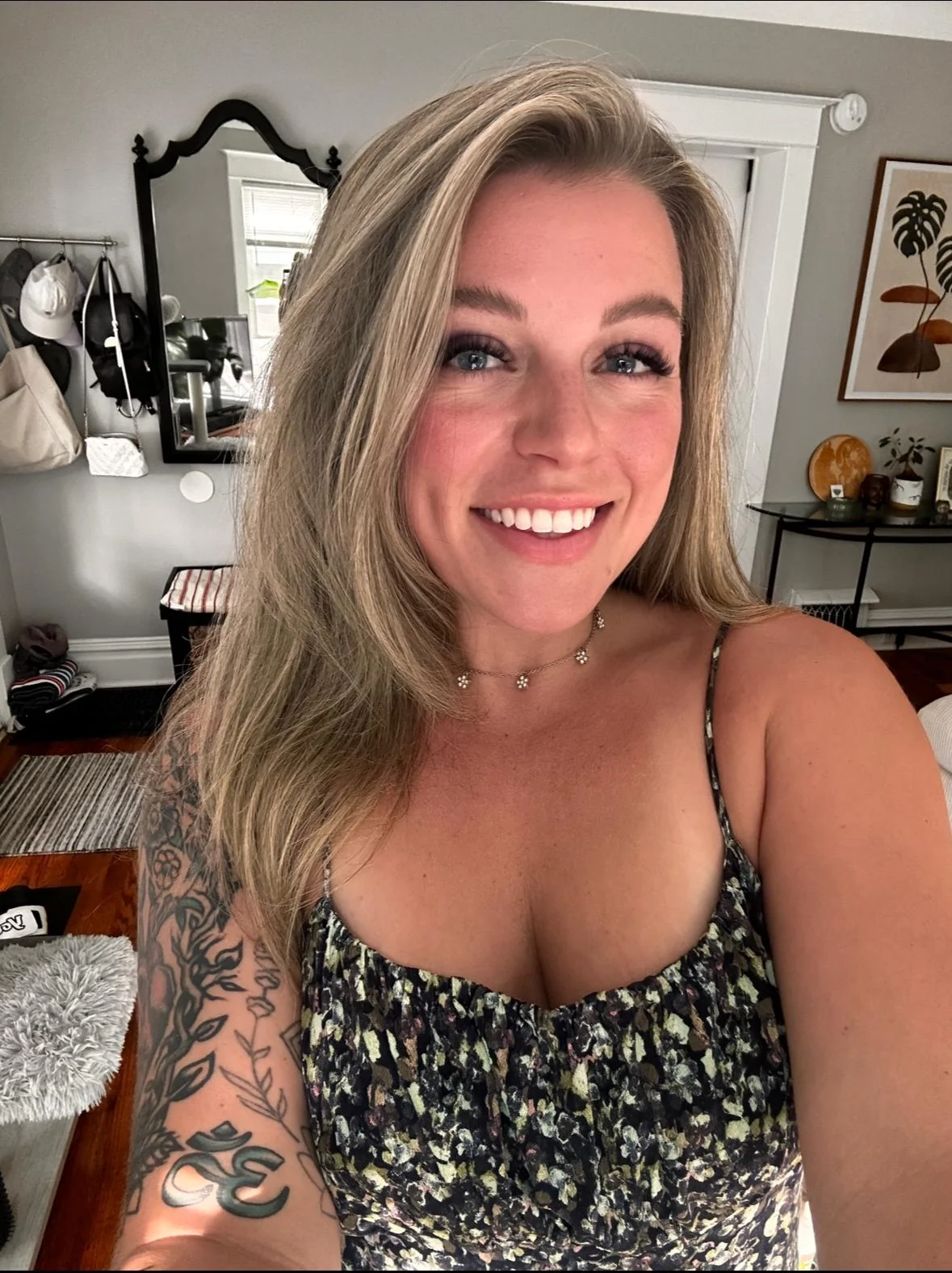 Felt cute today picture 1 of 1