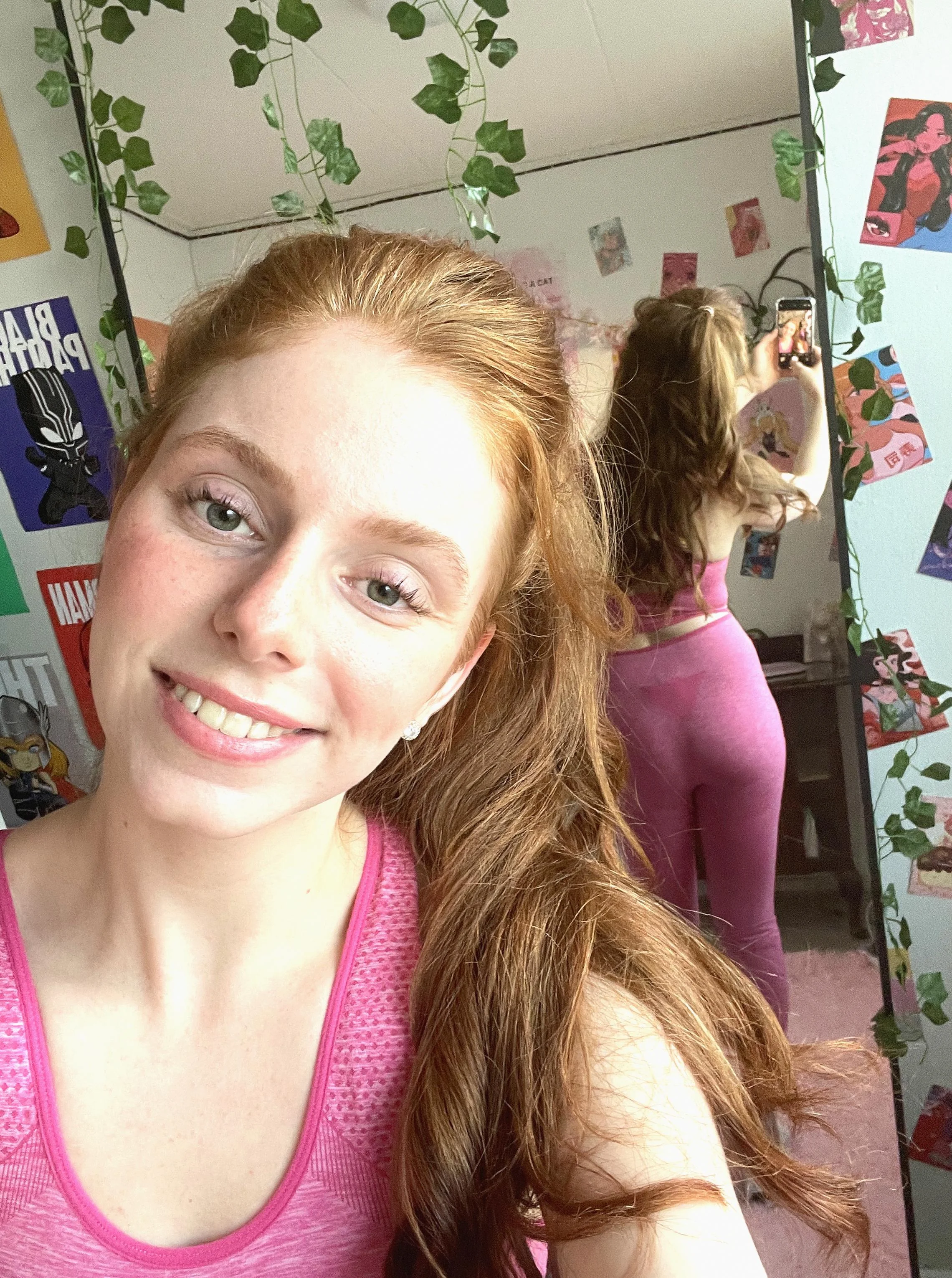 Does pink make me look hot picture 1 of 1