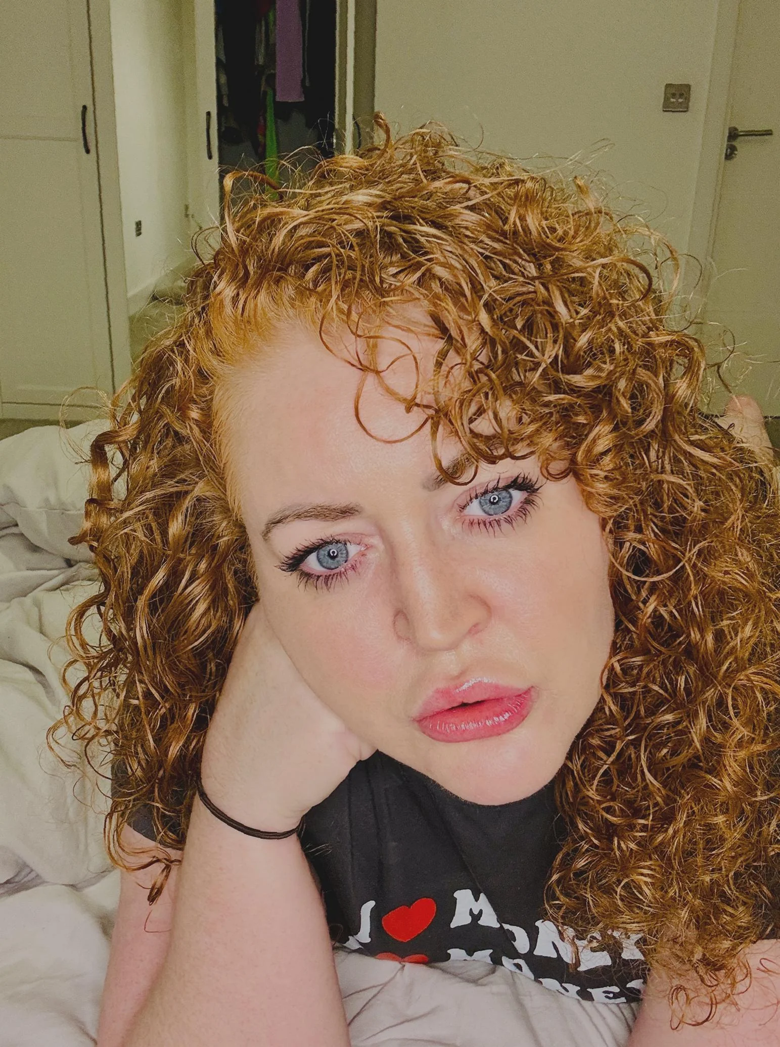 How do you like my facial features here picture 1 of 1