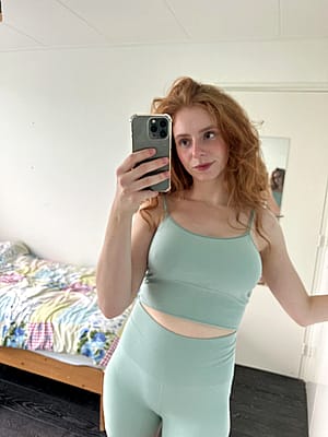 Hope you don’t mind my messy face and hair'