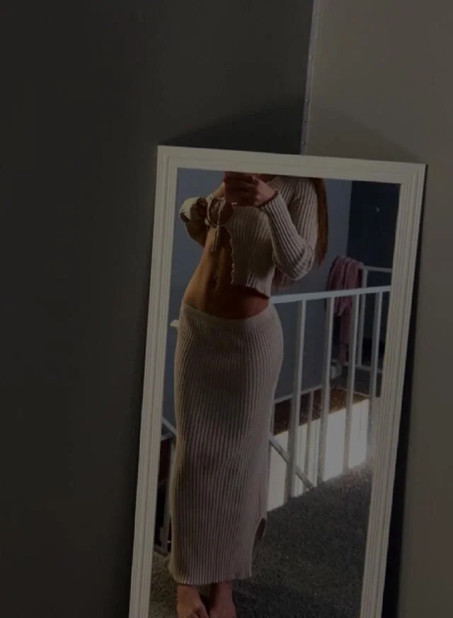 got this new outfit^^ do you think it suits me? picture 2 of 2