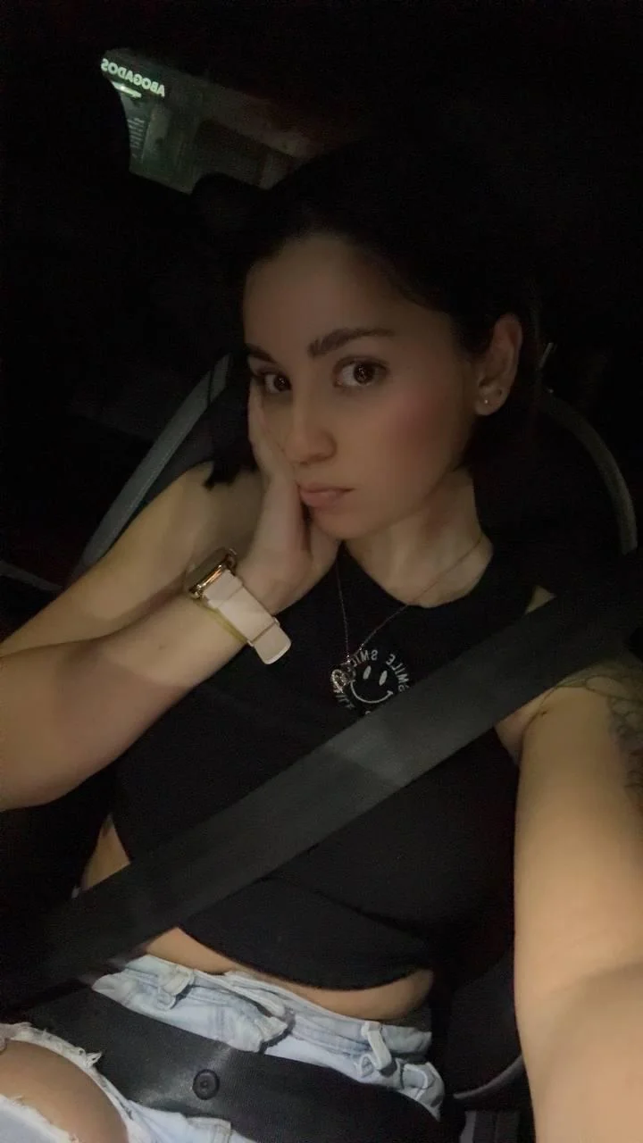 I look great in the car picture 1 of 1