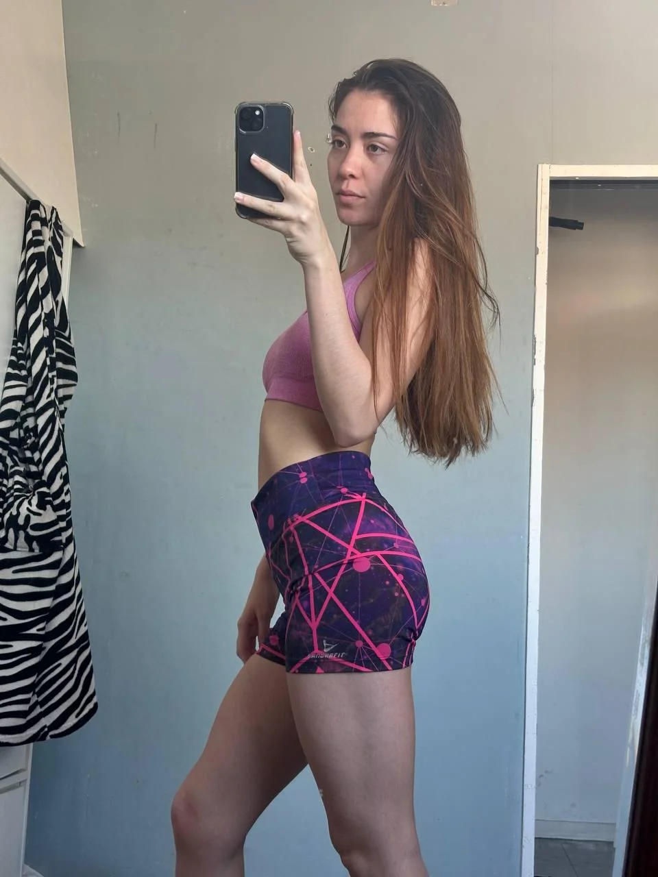 Do you see me hot or not? picture 1 of 1