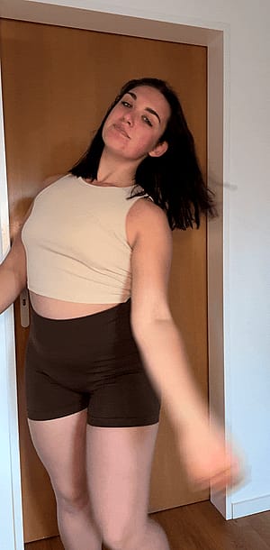 Am I hot in this outfit? F20'
